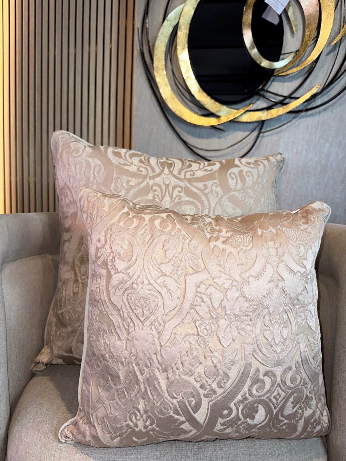 COJÍN DECORATIVO CM6061-CM4561 Sin relleno